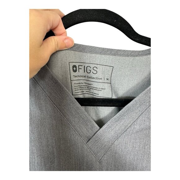 Lot 2-FIGS Scrub Top Mens Gray  Technical Collection Size Medium - Picture 2 of 7